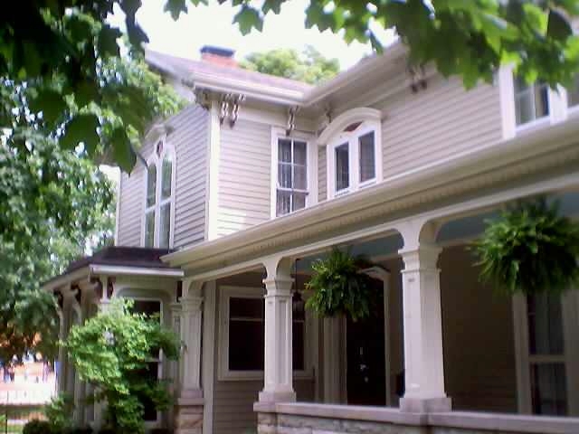Photograph of DeForest Skinner House