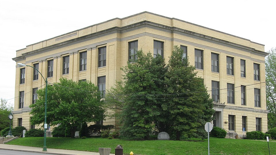 Photograph of Pike County Courthouse