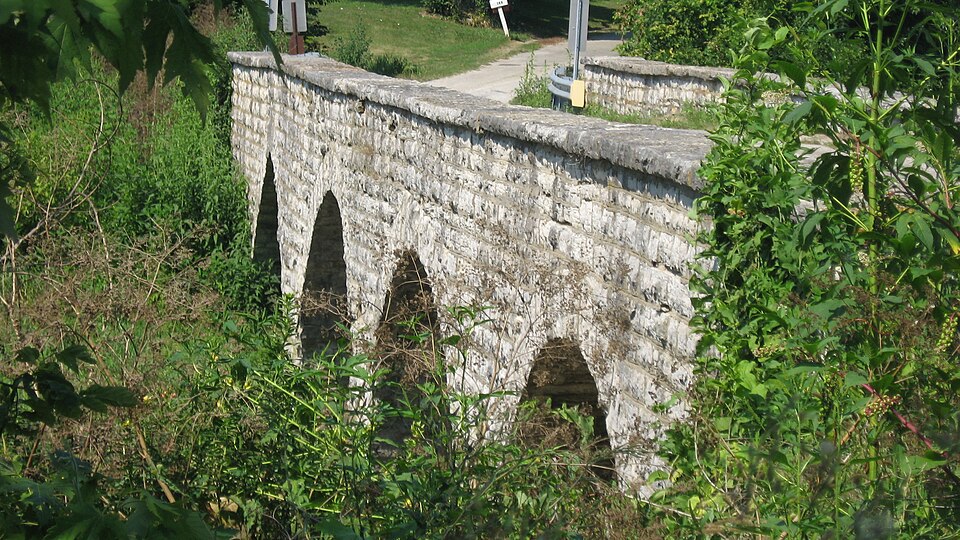 Photograph of Middletown Bridge