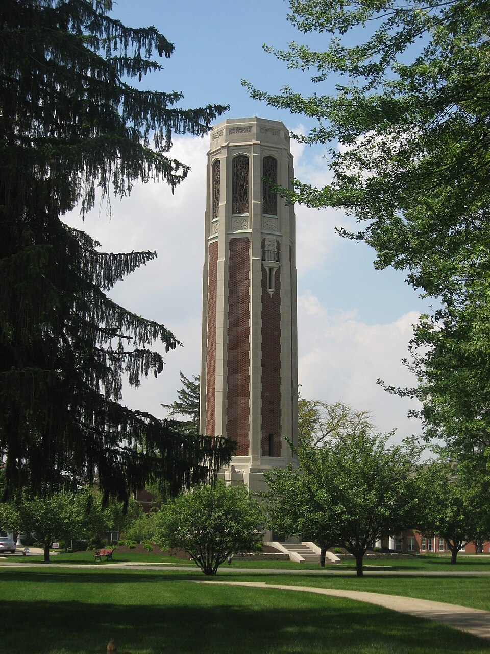 Photograph of Peabody Memorial Tower