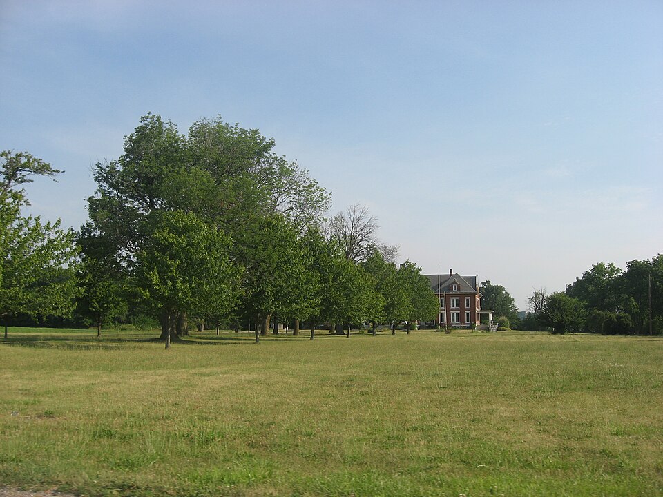 Photograph of White County Asylum