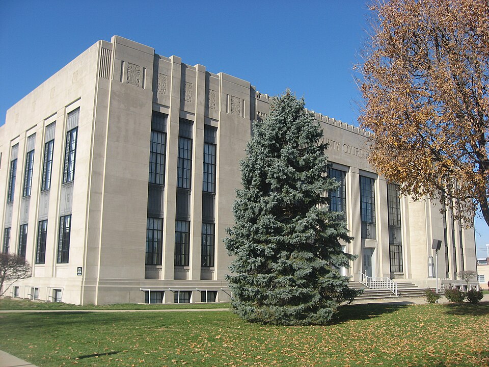 Photograph of Shelby County Courthouse