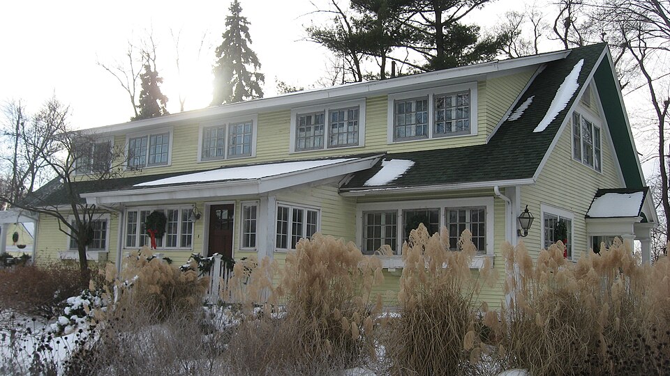 Photograph of Ninde-Mead-Farnsworth House