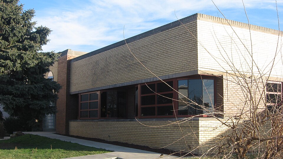 Photograph of Gaseteria, Inc.