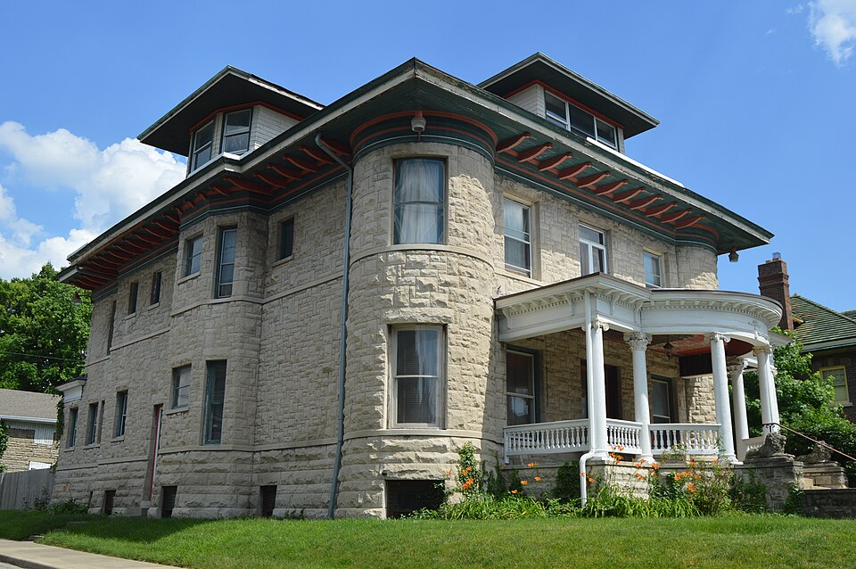Photograph of Willard and Josephine Hubbard House