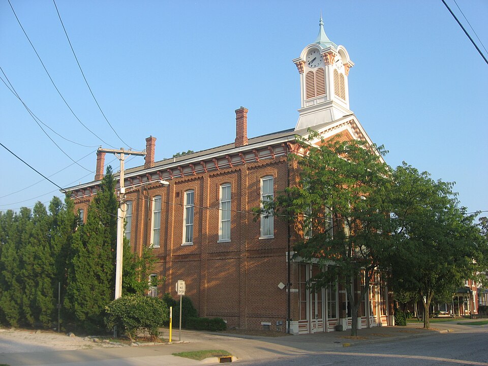 Photograph of Huntingburg Town Hall and Fire Engine House