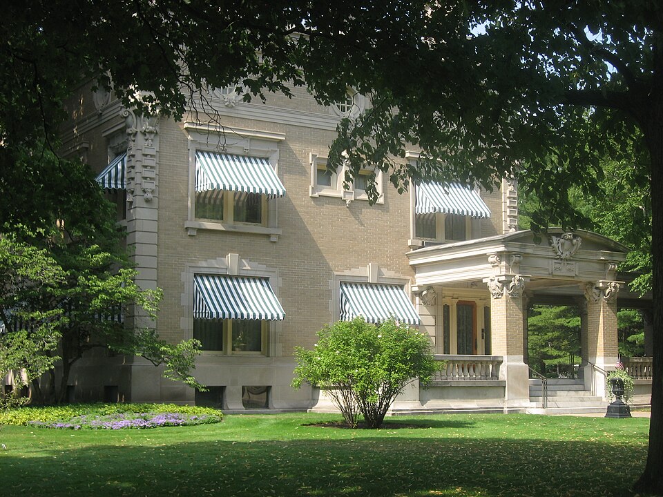 Photograph of Ruthmere Mansion