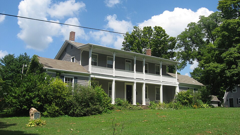 Photograph of Crowe-Garritt House
