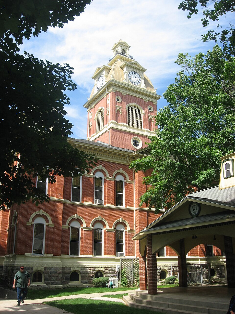 Photograph of LaGrange County Courthouse
