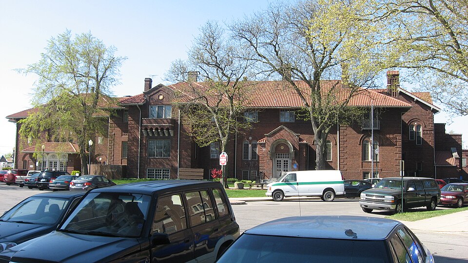 Photograph of Whiting Memorial Community House