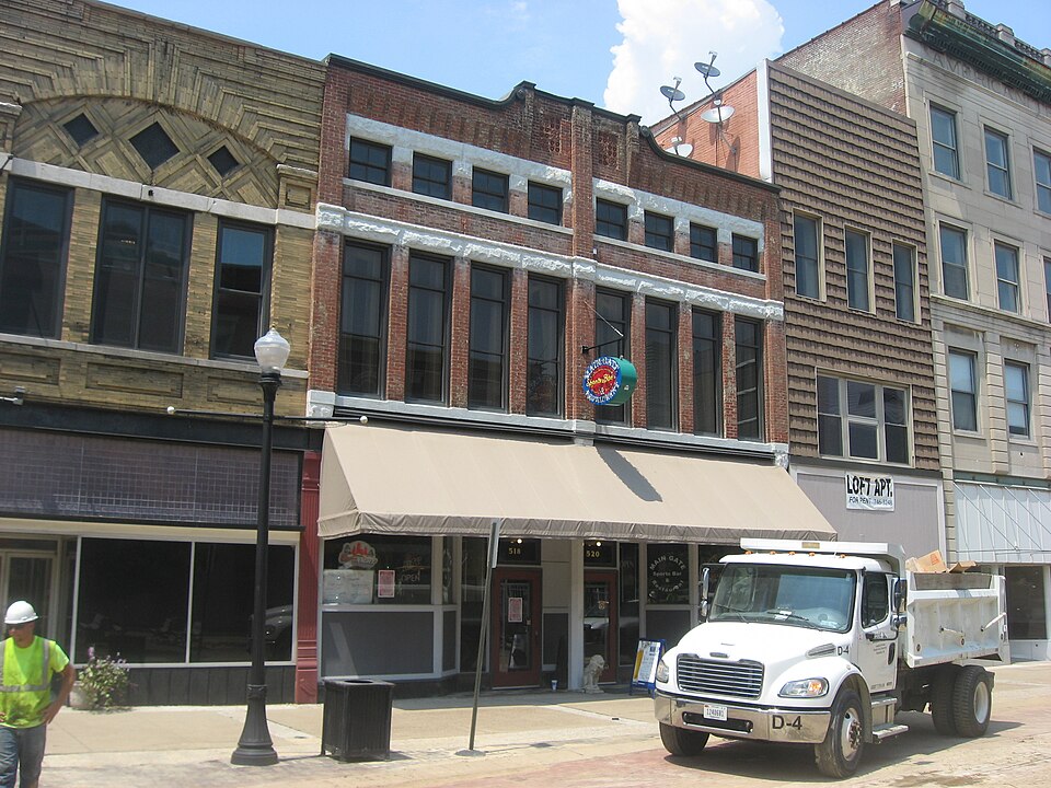 Photograph of Harding and Miller Music Company