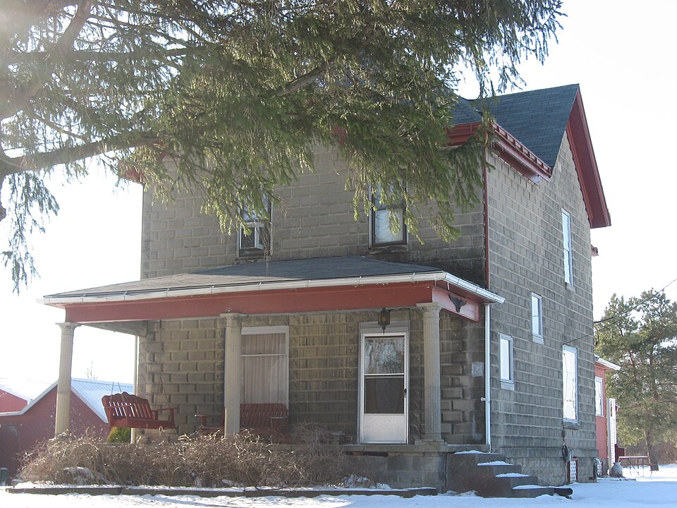 Photograph of Samuel Bevier House