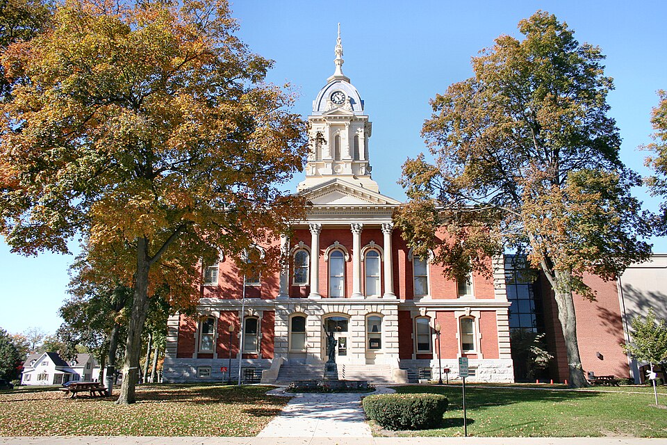 Photograph of Marshall County Courthouse