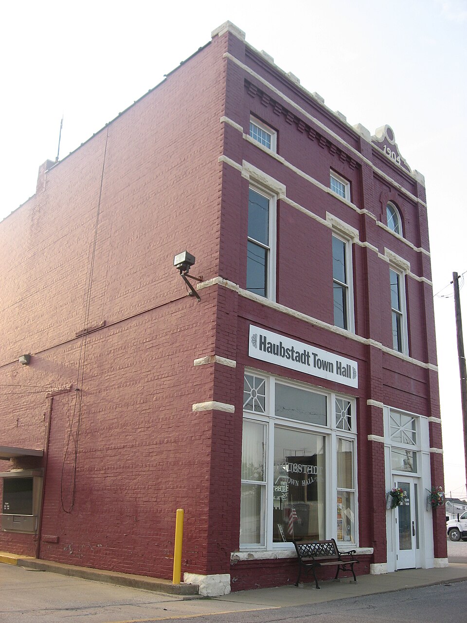 Photograph of Haubstadt State Bank