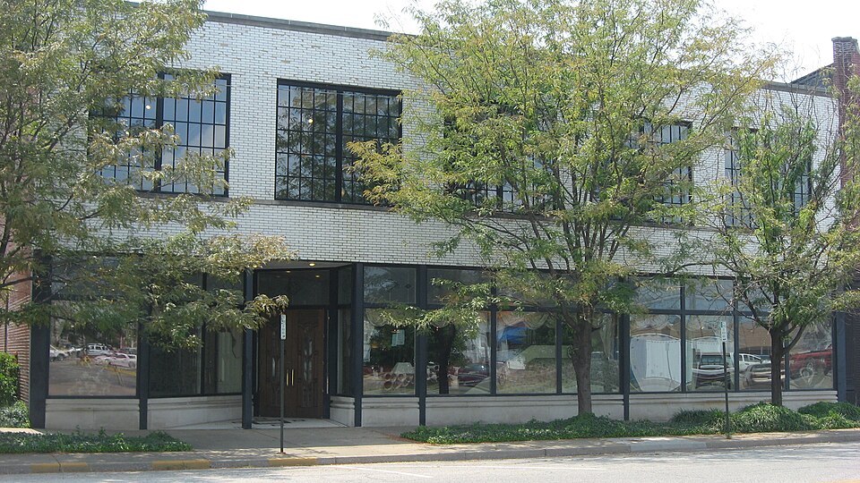 Photograph of Huber Motor Sales Building