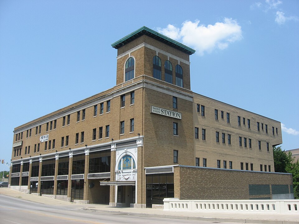 Photograph of LaSalle Annex
