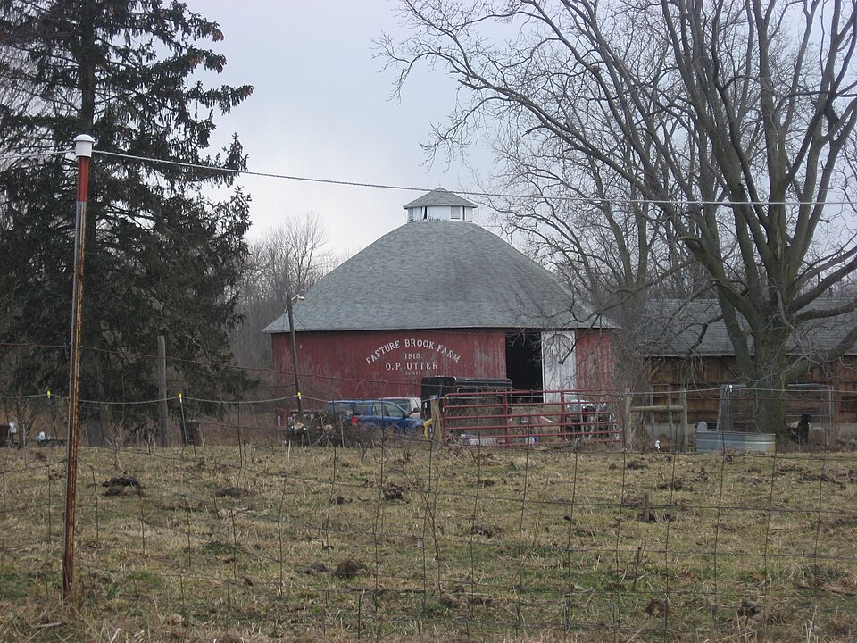 Photograph of Utter-Gerig Round Barn