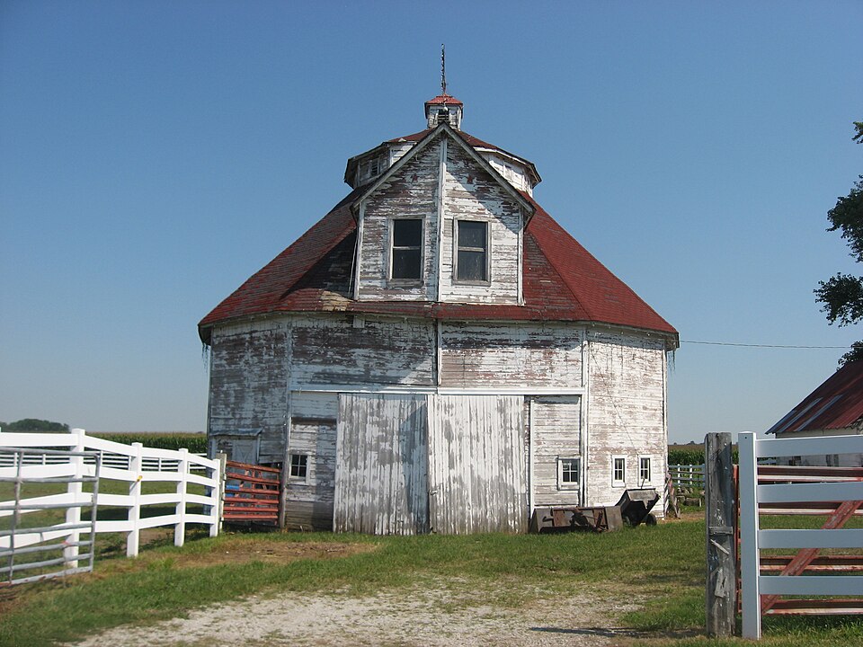 Photograph of George Rudicel Polygonal Barn
