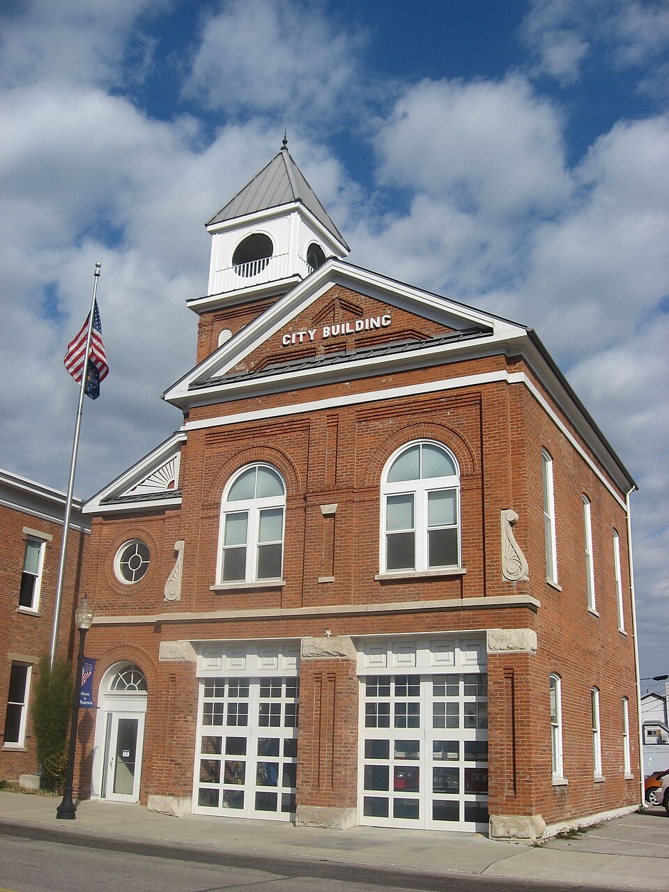 Photograph of Aurora City Hall