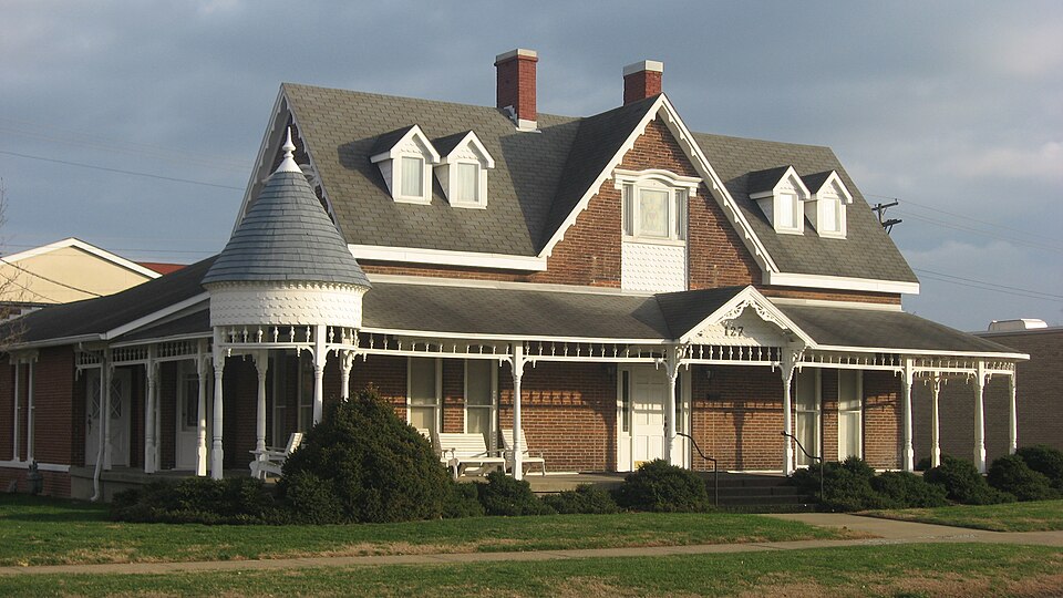 Photograph of Blackstone House and Martinsville Telephone Company Building