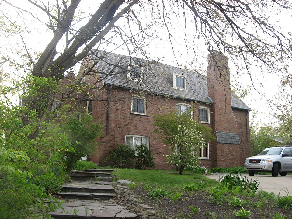 Photograph of Morse Dell Plain House and Garden