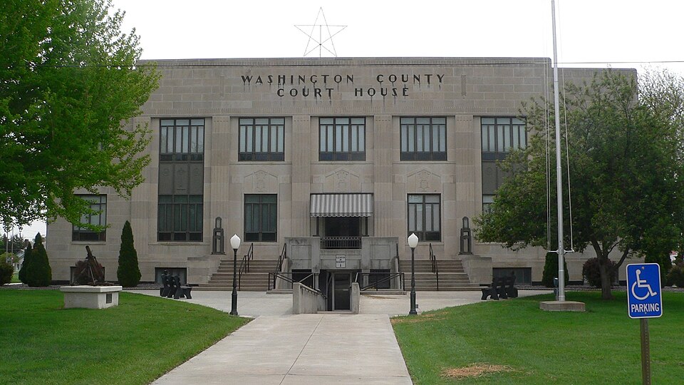 Photograph of Washington County Courthouse