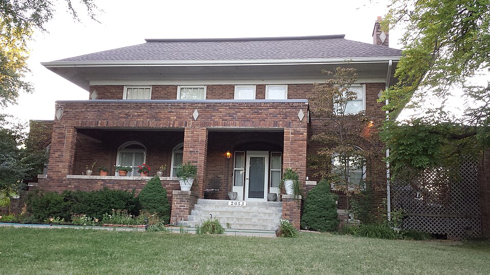 Photograph of Fred and Cora Luttjohann House
