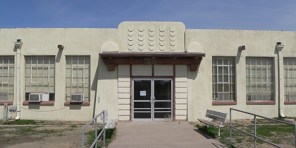 Photograph of Shallow Water School