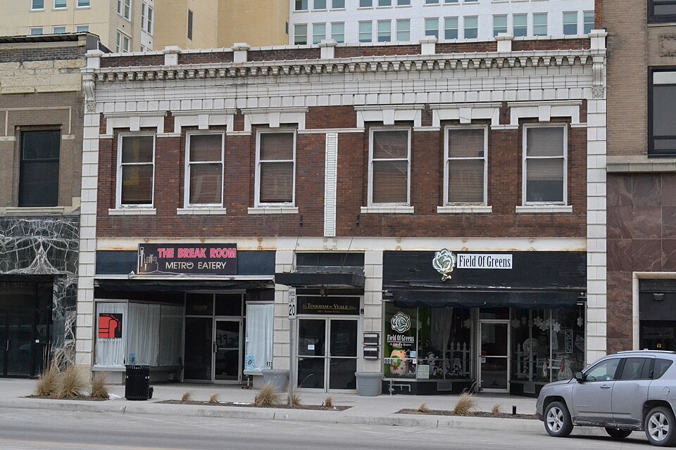 Photograph of Tinkham Veale Building