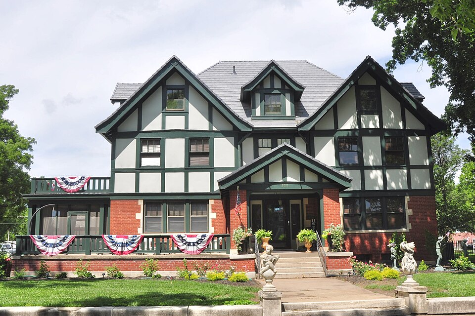 Photograph of Kuns-Collier House