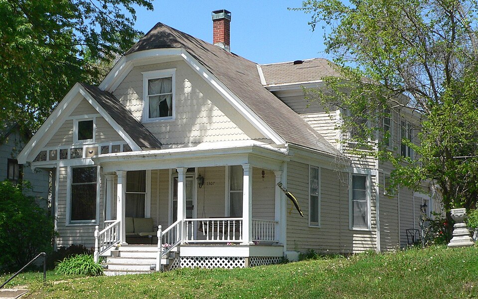 Photograph of Henry Braun House