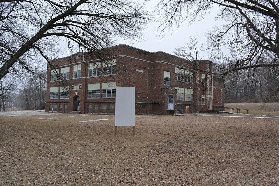 Photograph of Lincoln School