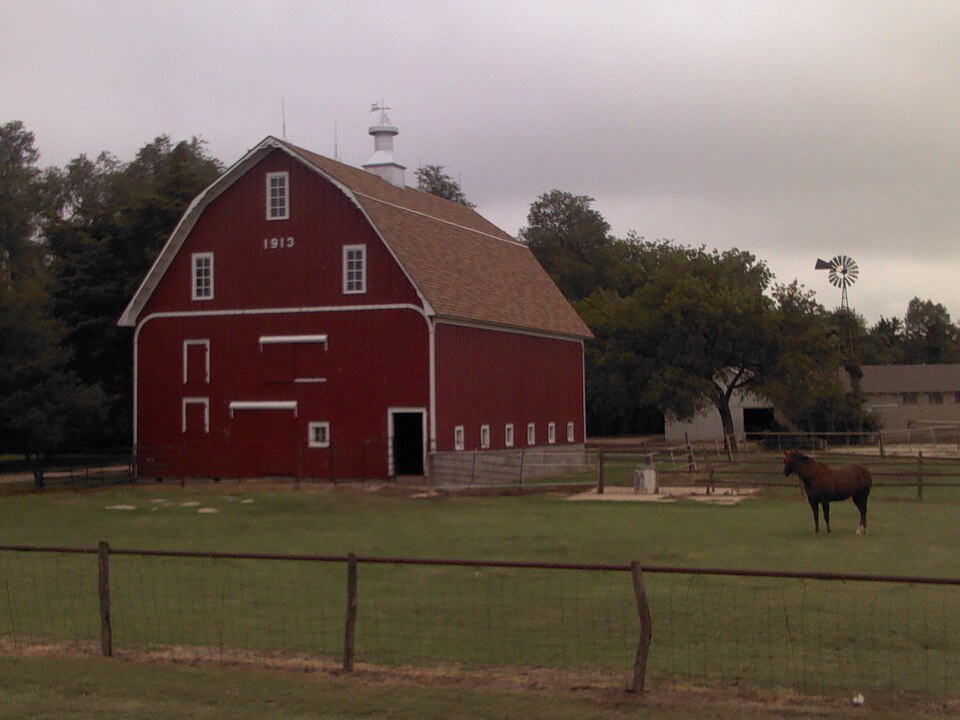 Photograph of Mohr Barn