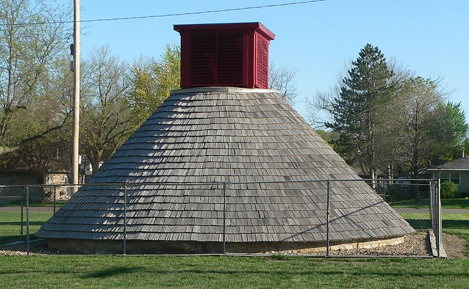 Photograph of Hand-Dug City Water Well