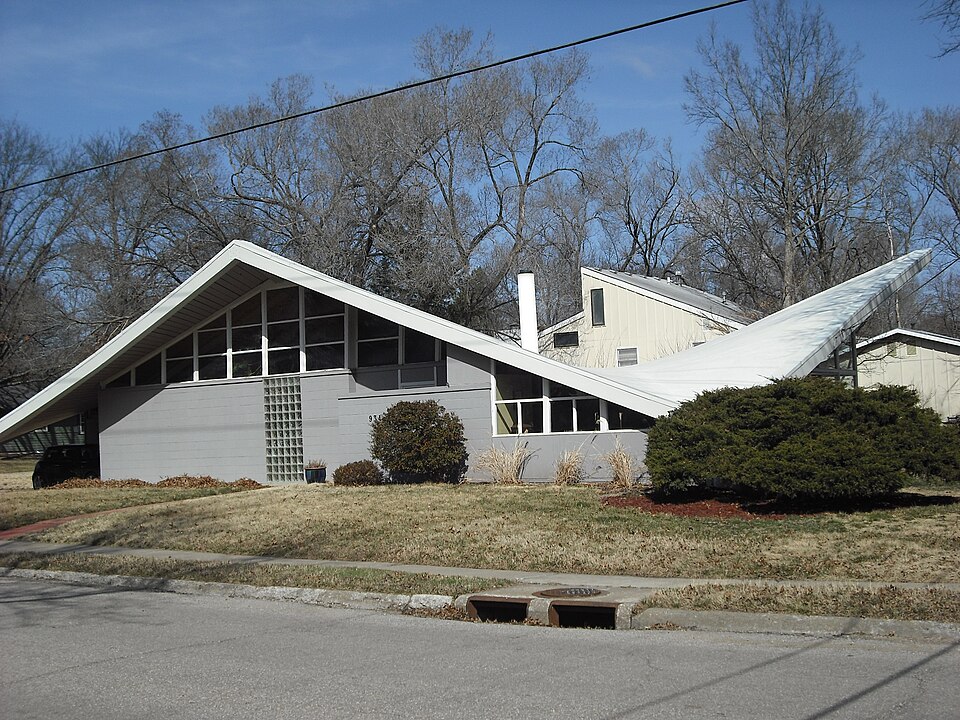 Photograph of Double Hyperbolic Paraboloid House