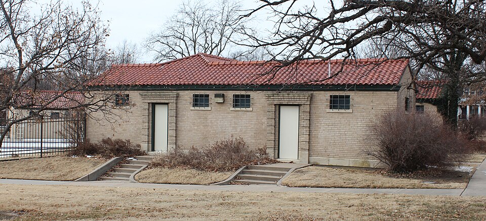 Photograph of College Hill Park Bathhouse