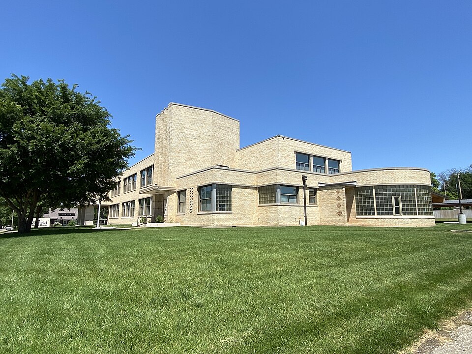 Photograph of Garfield Elementary School