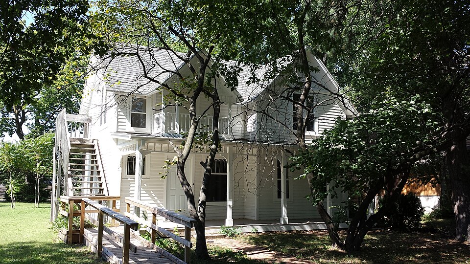 Photograph of Topeka Council of Colored Women's Clubs Building