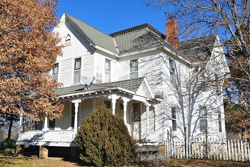 Photograph of Barnes-Hoskinson Farmstead