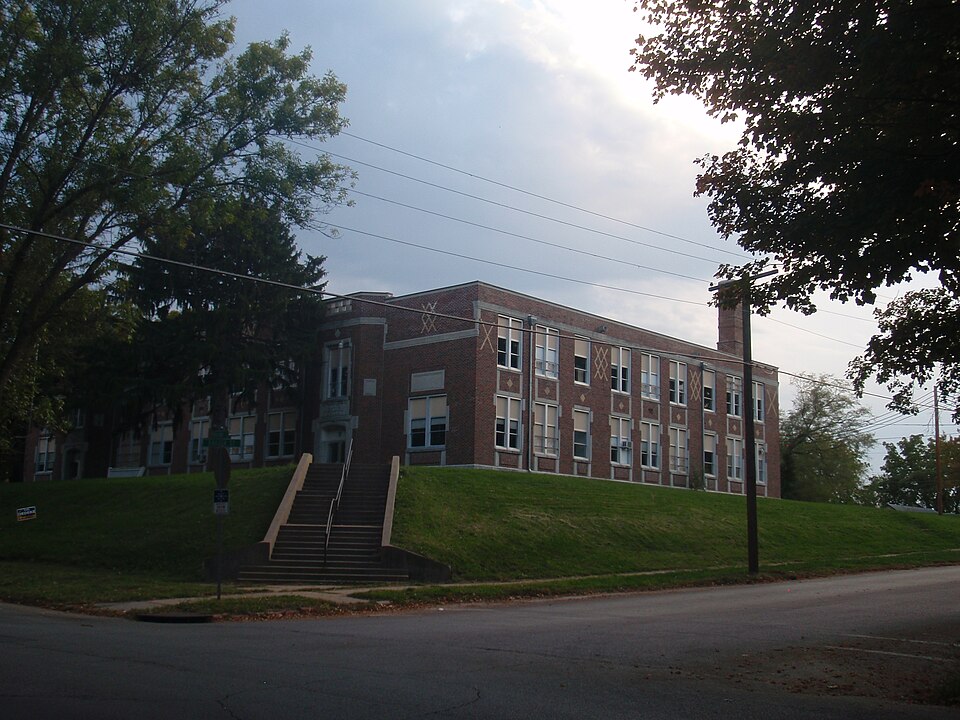 Photograph of North Broadway School
