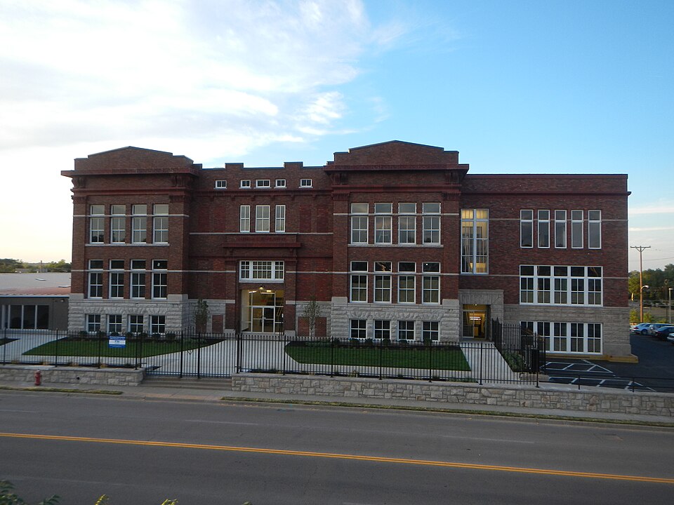 Photograph of Horace Mann Elementary School