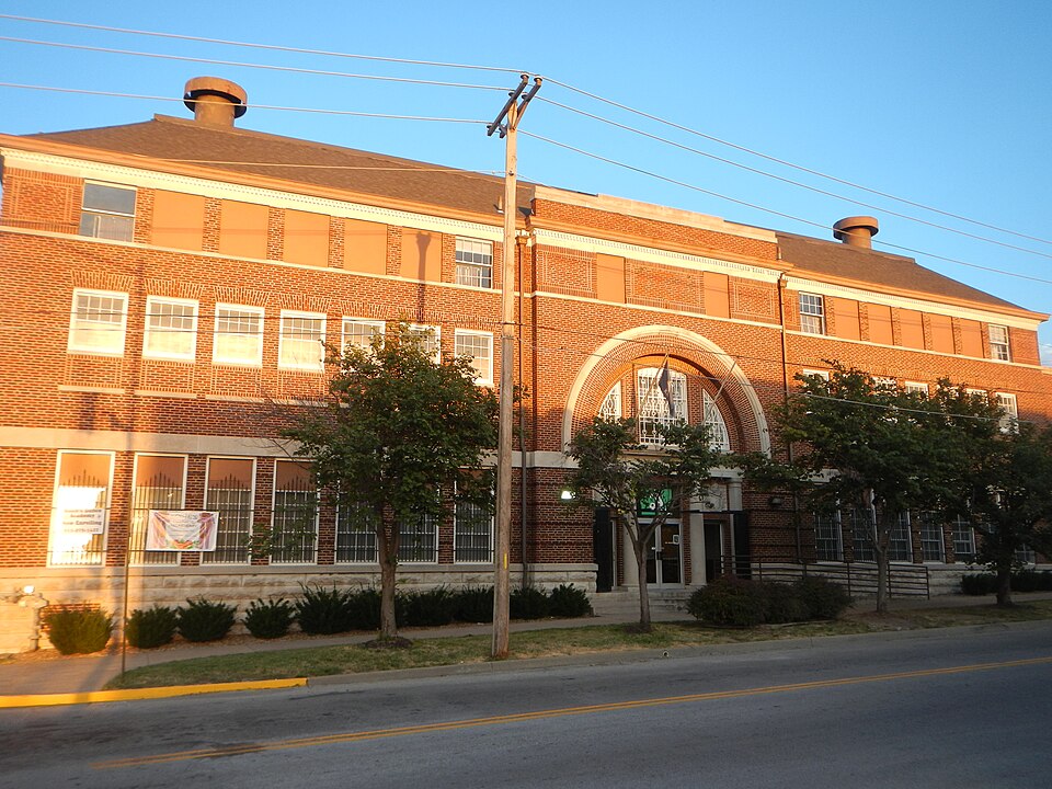 Photograph of Kansas City, Kansas High School Gymnasium and Laboratory