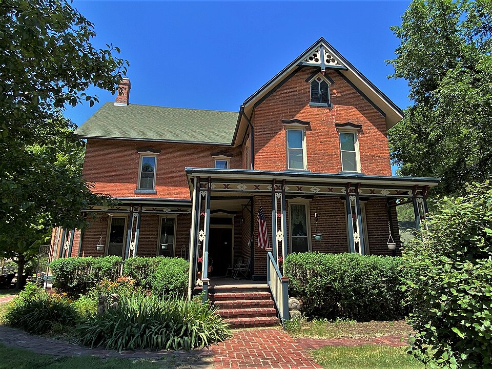 Photograph of David R. Gorden House