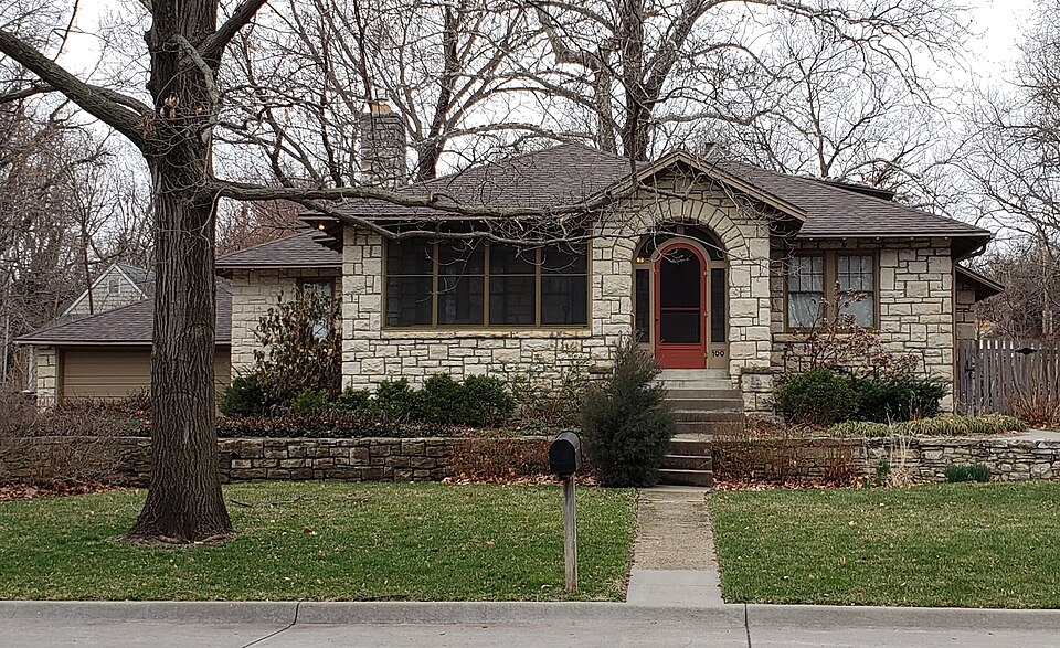 Photograph of Daniel and Maude Walters House