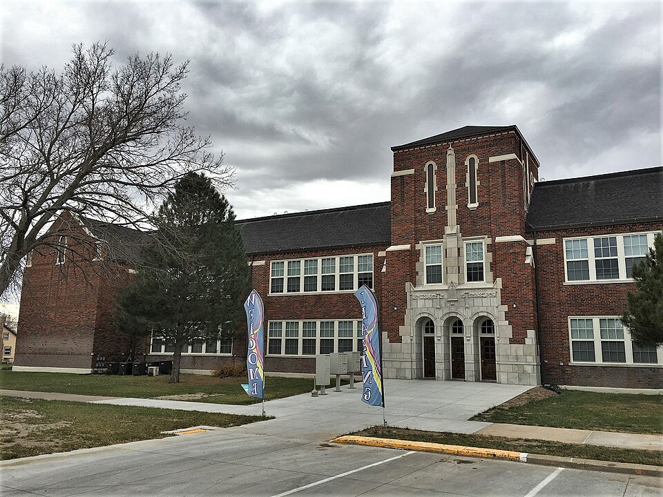 Photograph of Grant School