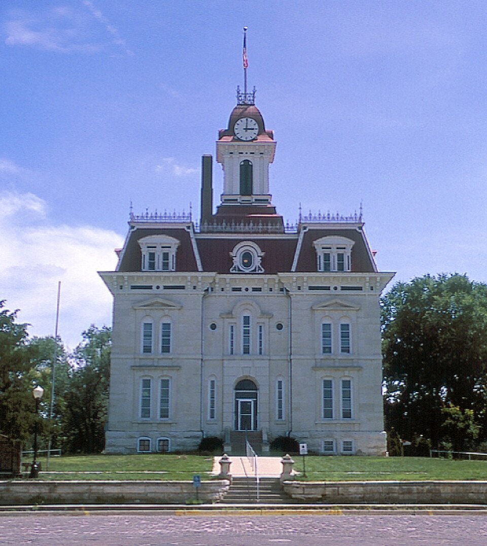 Photograph of Chase County Courthouse