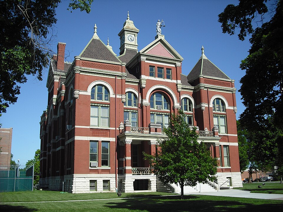 Photograph of Franklin County Courthouse