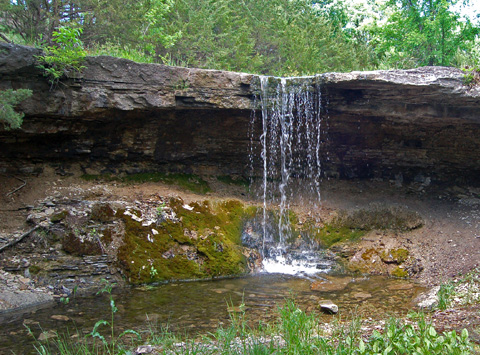 Photograph of Alcove Springs