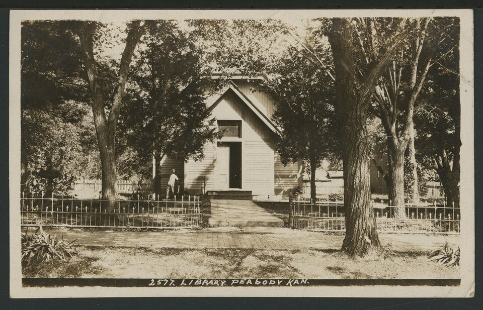 Photograph of Peabody Historical Library Museum