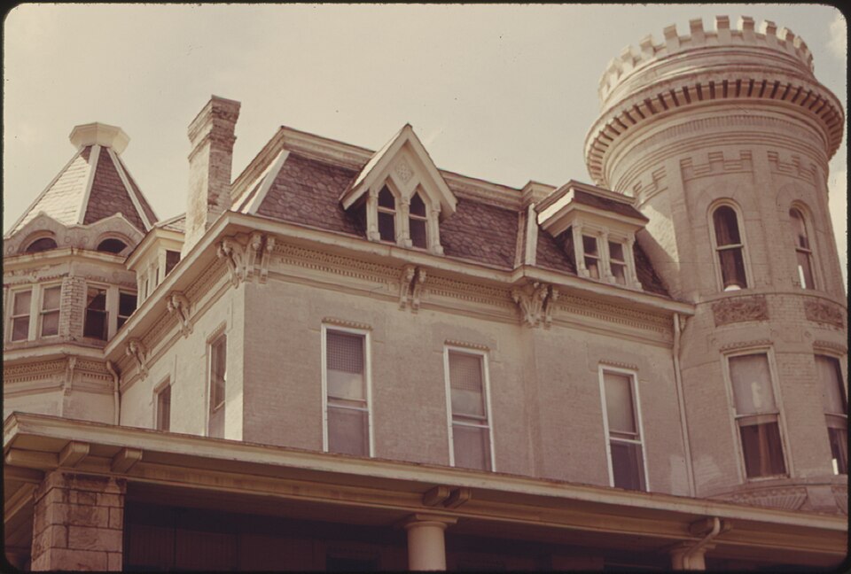 Photograph of W. W. Hetherington House
